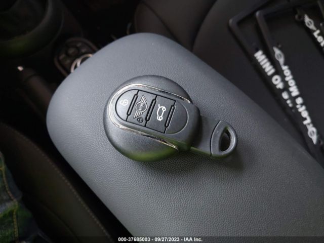 WMW33DH06P2T42421 Mini Hardtop 2 Door Cooper