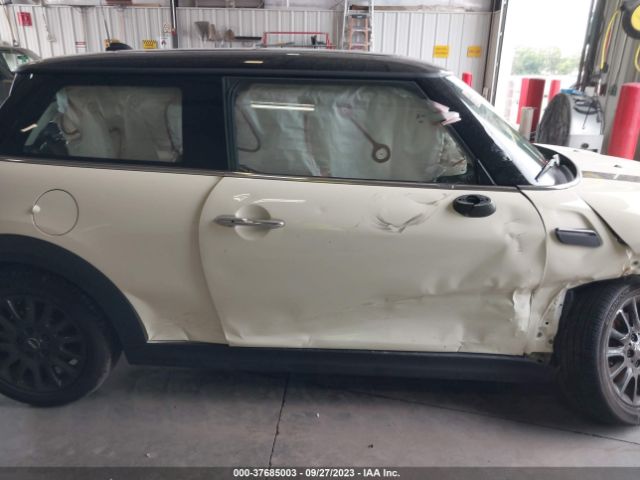 WMW33DH06P2T42421 Mini Hardtop 2 Door Cooper
