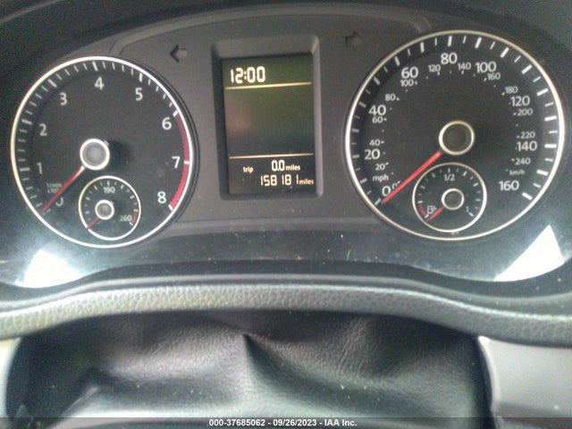 1VWAT7A32EC043674 Volkswagen Passat Wolfsburg Ed