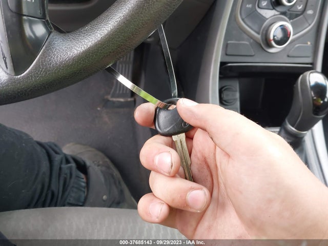 Hyundai ELANTRA SE 2015 5NPDH4AEXFH637629 Image 11