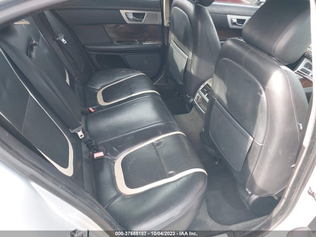 2012 JAGUAR XF SAJWA0HB3CLS37017 Photo 7