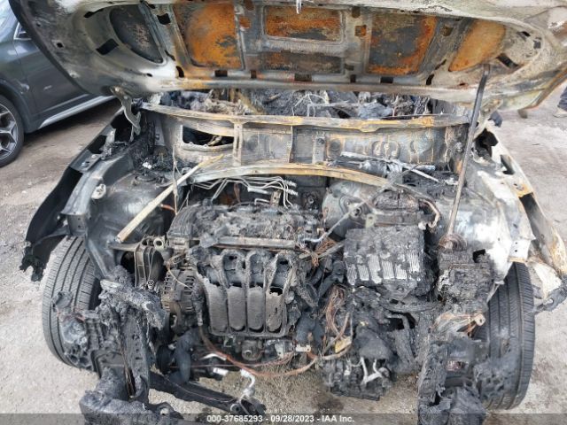 KNDEUCAA9M7174309 KIA SELTOS S