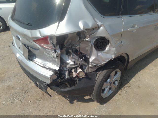 1FMCU0GXXEUE22471 Ford ESCAPE SE