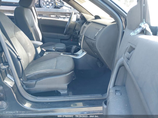 2011 FORD FOCUS SE VIN: 1FAHP3FN6BW150865