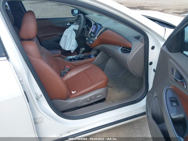 Chevrolet MALIBU LT 2018 1G1ZD5STXJF147529 Image 5