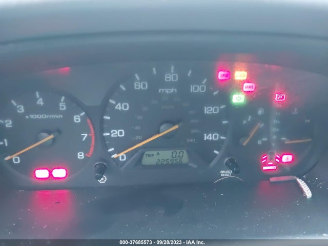 2000 HONDA ACCORD SDN EX W/LEATHER VIN: 1HGCG1657YA014731