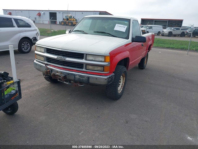 2000 CHEVROLET C/K 2500 VIN: 1GCGK24R1YR119745