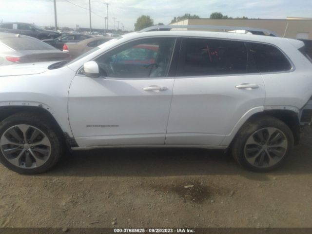 1C4PJMJN4KD280885 Jeep Cherokee Overland