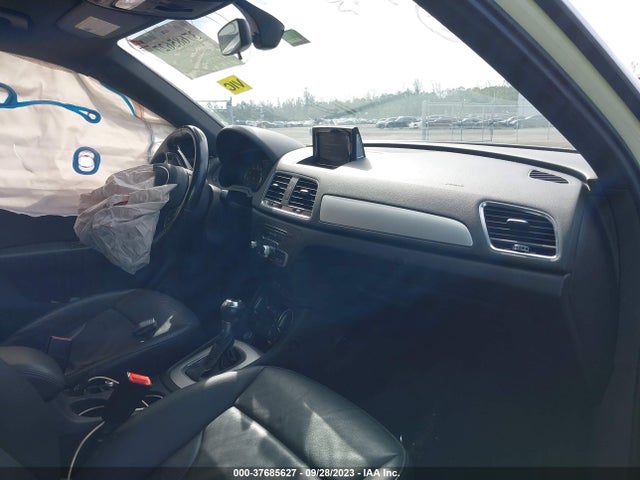 WA1BCCFS3HR010484 Audi Q3 PREMIUM