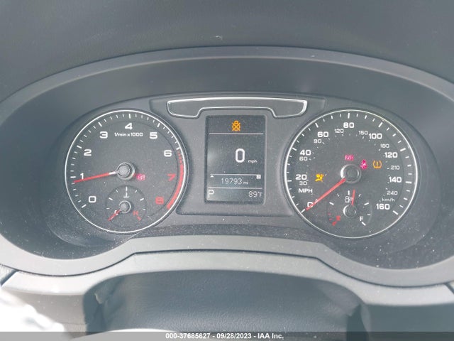 WA1BCCFS3HR010484 Audi Q3 PREMIUM