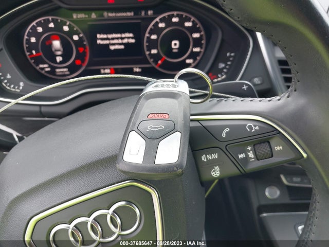 WA1BNAFY2J2221483 Audi Q5 Premium Plus