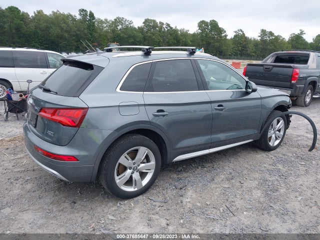 WA1BNAFY2J2221483 Audi Q5 Premium Plus