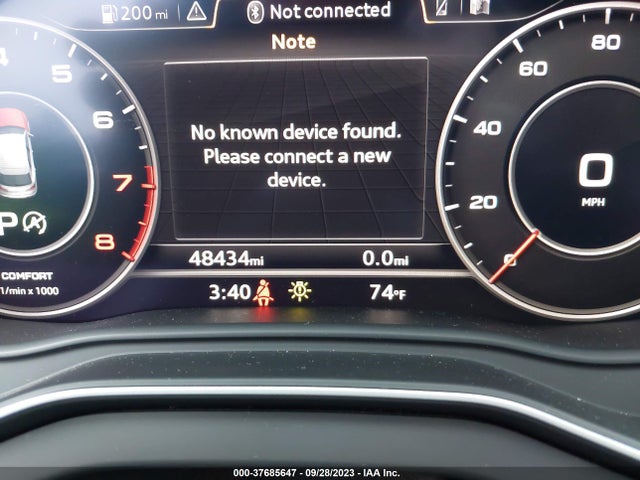 WA1BNAFY2J2221483 Audi Q5 Premium Plus