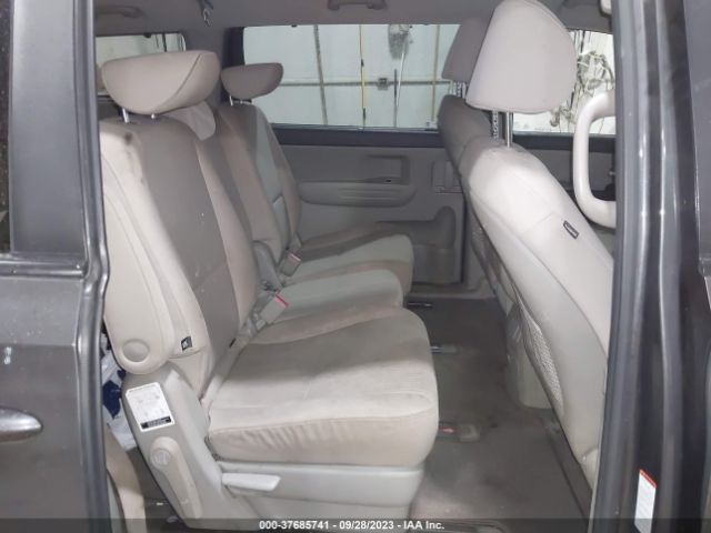 KNDMB5C15G6178992 KIA SEDONA LX
