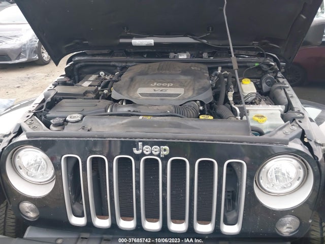 1C4HJWEG4HL570571 Jeep Wrangler Unlimited Sahara