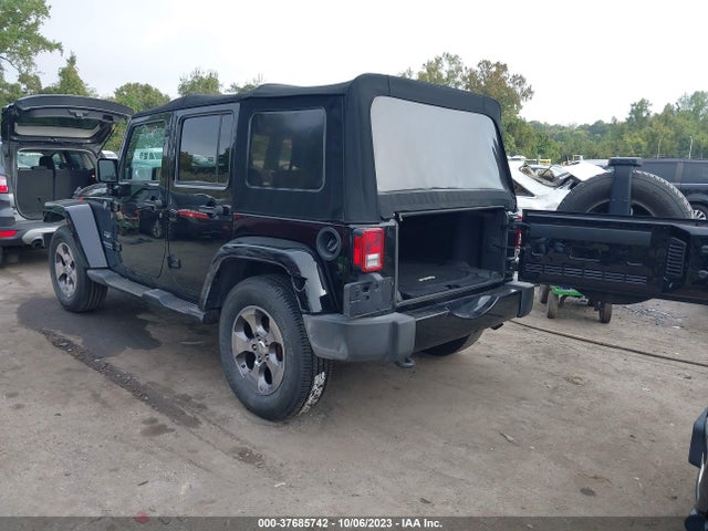 1C4HJWEG4HL570571 Jeep Wrangler Unlimited Sahara