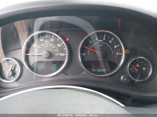 1C4HJWEG4HL570571 Jeep Wrangler Unlimited Sahara