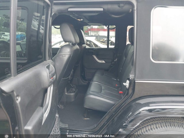 1C4HJWEG4HL570571 Jeep Wrangler Unlimited Sahara