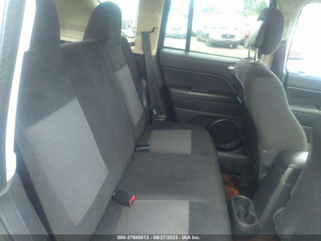 1C4NJDBB4FD248164 Jeep Compass Sport