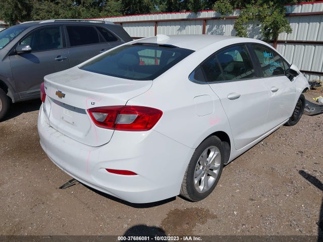Chevrolet CRUZE LT 2019 1G1BE5SM3K7118313 Image 4