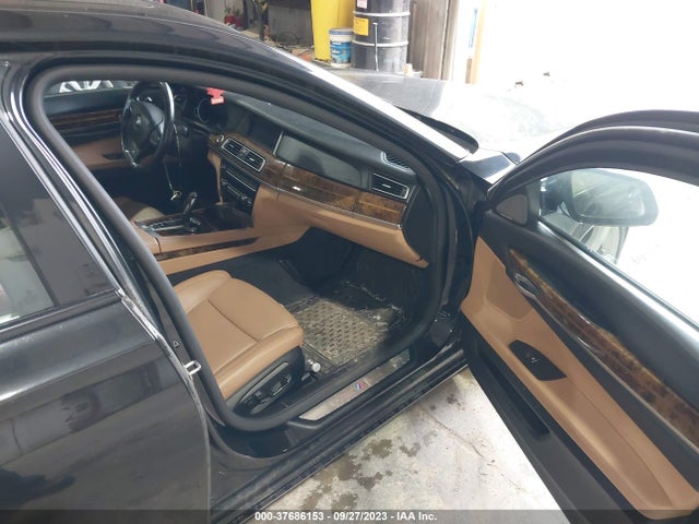 WBAYB6C56ED224765 BMW 7 Series 750i Xdrive