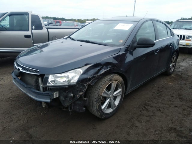 Chevrolet Cruze 2lt 2014 1G1PE5SB1E7242685 Image 2