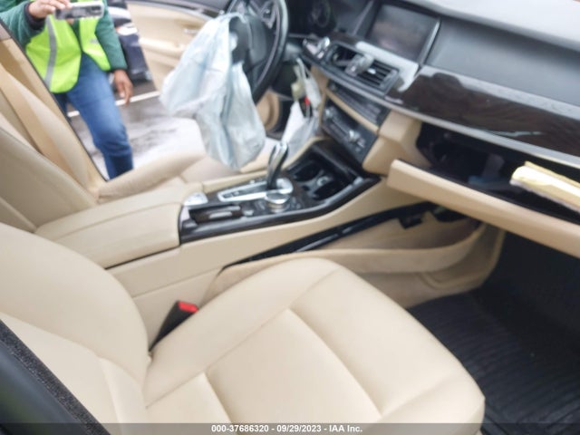 BMW 528i Xdrive 2015 WBA5A7C55FD622093 Image 5