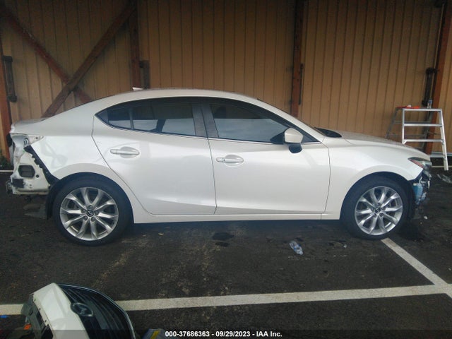 Mazda Mazda3 S Touring 2015 JM1BM1V30F1251836 Image 14