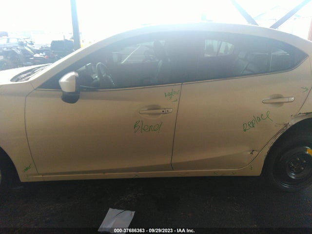 Mazda Mazda3 S Touring 2015 JM1BM1V30F1251836 Image 15