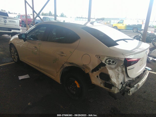 Mazda Mazda3 S Touring 2015 JM1BM1V30F1251836 Image 3
