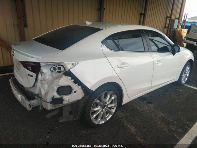 Mazda Mazda3 S Touring 2015 JM1BM1V30F1251836 Image 4