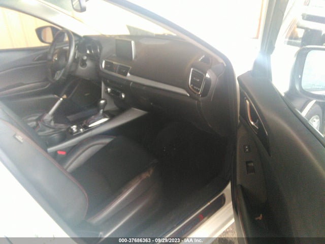 Mazda Mazda3 S Touring 2015 JM1BM1V30F1251836 Image 5