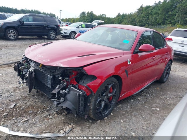 ZARFAEAV4H7550910 Alfa Romeo Giulia Quadrifoglio Rwd