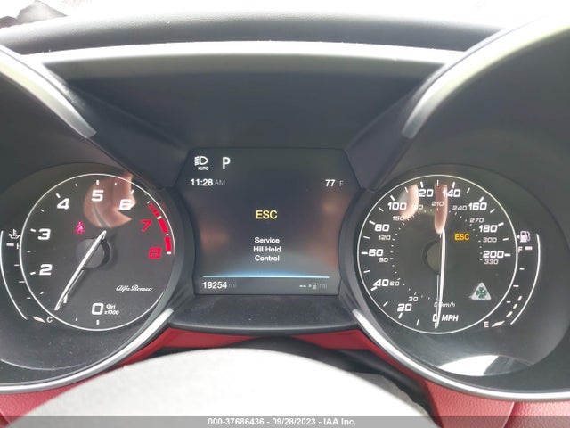 ZARFAEAV4H7550910 Alfa Romeo Giulia Quadrifoglio Rwd