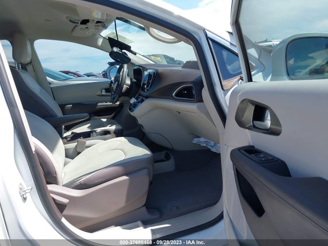2C4RC1BG3HR542547 Chrysler Pacifica Touring-l