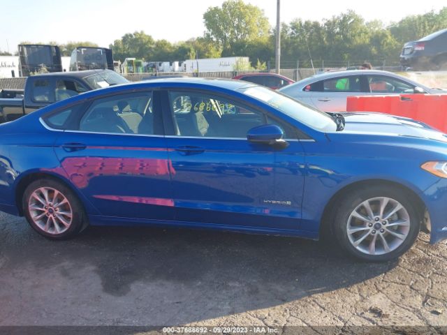 3FA6P0LU3HR374592 Ford Fusion Hybrid Se