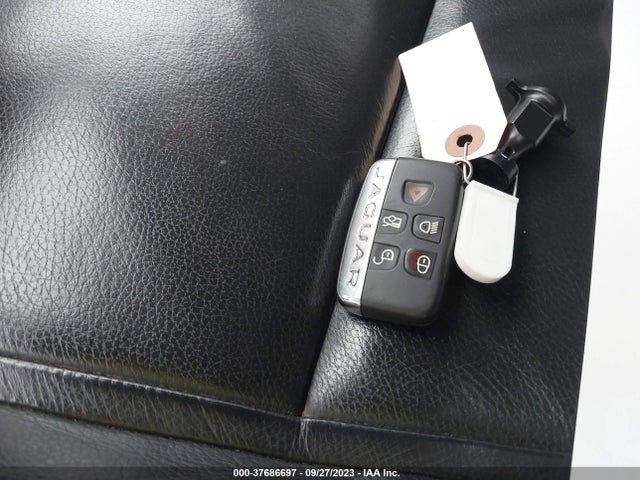 2013 JAGUAR XF SAJWA0E78D8U08364 Photo 10