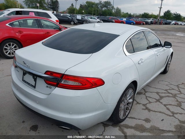 2013 JAGUAR XF SAJWA0E78D8U08364 Photo 3
