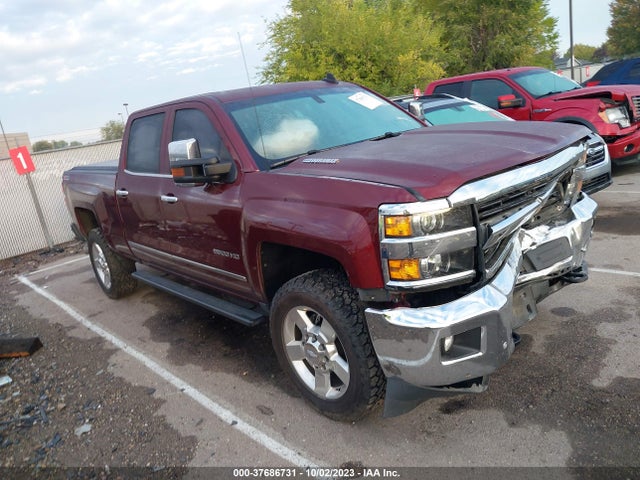 2016 1GC1KWE85GF305923 main image