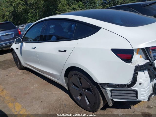 5YJ3E1EA3PF422233 Tesla MODEL 3