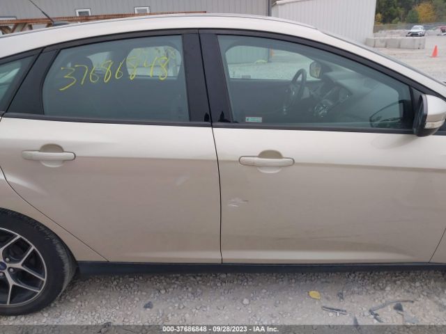 1FADP3M21HL243648 Ford FOCUS SEL