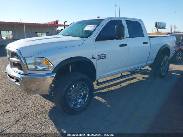 RAM 2500 Tradesman 2014 3C6UR5CLXEG194041 Image 2