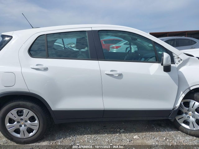 Chevrolet TRAX LS 2017 3GNCJKSB1HL287195 Image 13