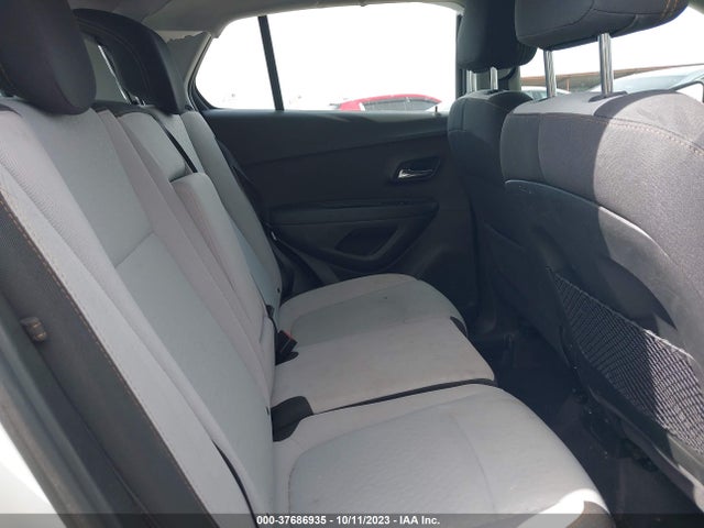 Chevrolet TRAX LS 2017 3GNCJKSB1HL287195 Image 8
