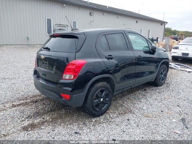 Chevrolet TRAX LS 2019 3GNCJNSB0KL371954 Image 4