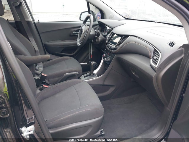 Chevrolet TRAX LS 2019 3GNCJNSB0KL371954 Image 5