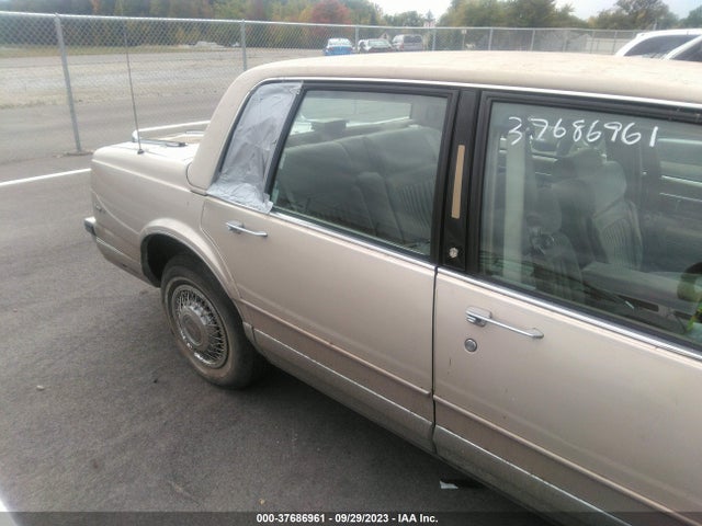 1989 OLDSMOBILE 98 REGENCY BROUGHAM VIN: 1G3CW54CXK1300879