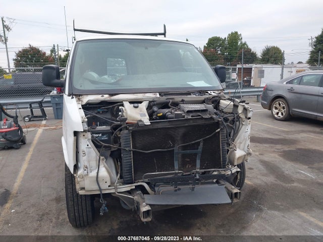 Chevrolet EXPRESS CARGO VAN 2015 1GCWGFCF2F1281505 Image 13