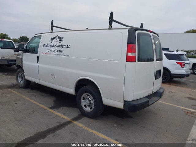 Chevrolet EXPRESS CARGO VAN 2015 1GCWGFCF2F1281505 Image 3