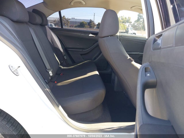 3VW267AJ5GM260597 Volkswagen Jetta Sedan 1.4t S